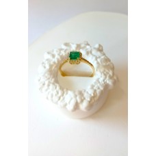 Δαχτυλίδι Χρυσό Γυναικείο 18K Ροζέτα τετράγωνη με πολύτιμη πέτρα σμαράγδι και διαμάντια (RI534)